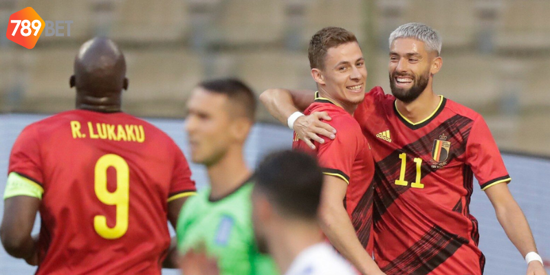 Truy cập chuyên mục và nhận thông báo qua email