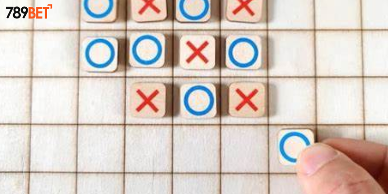 Tạo bẫy đối thủ và phân tích nước đi cẩn thận